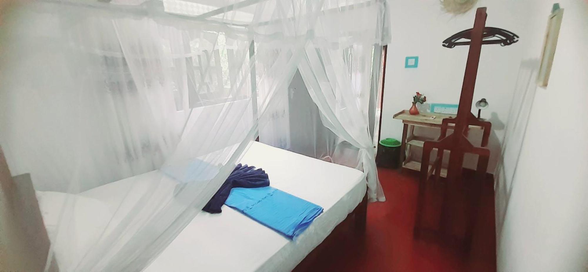 Bamboo Home Stay Hiriketiya Діквелла Номер фото